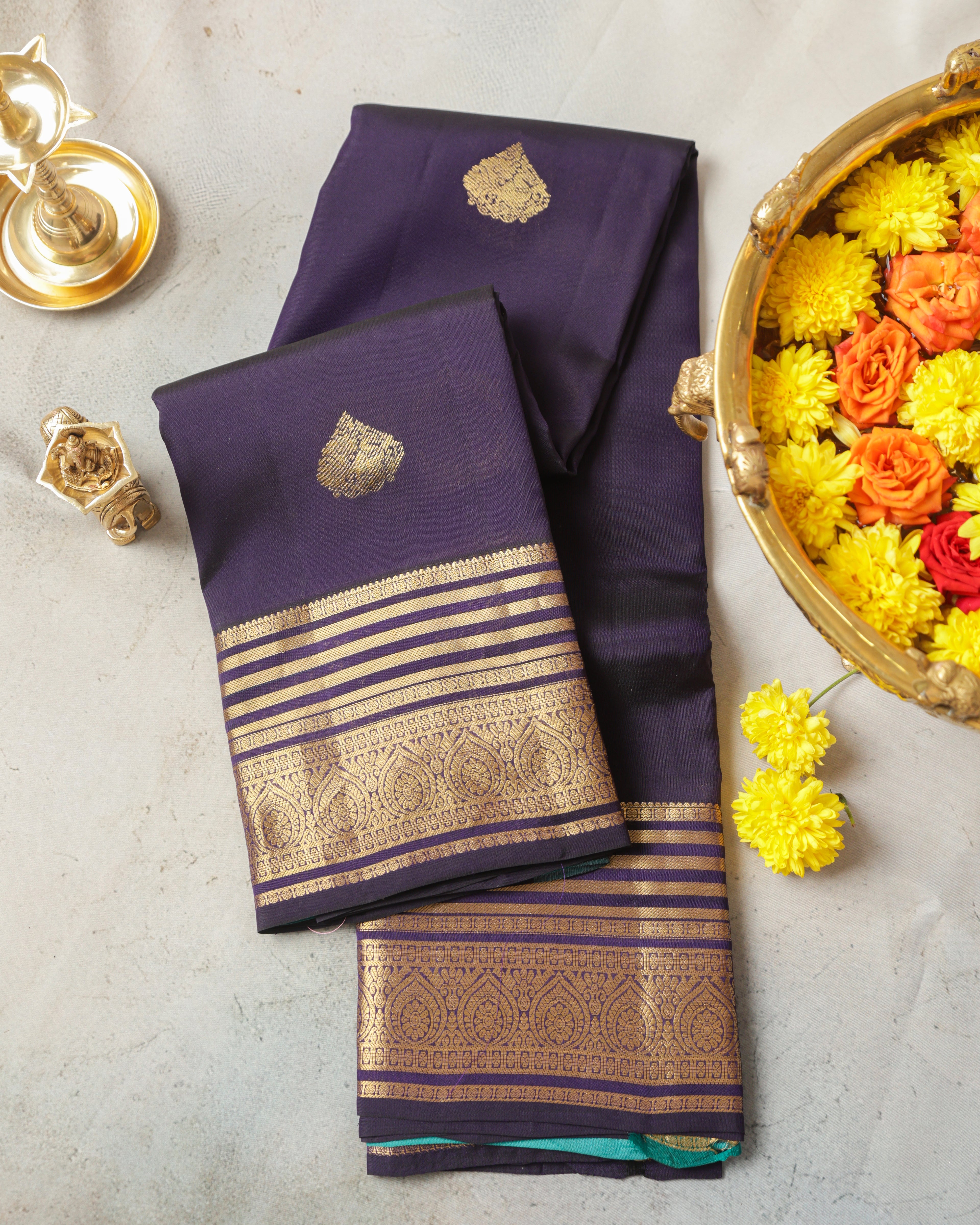 Kanchipuram Half Mix Silk Saree – Navy Blue with Contrast Pallu & Golden Zari