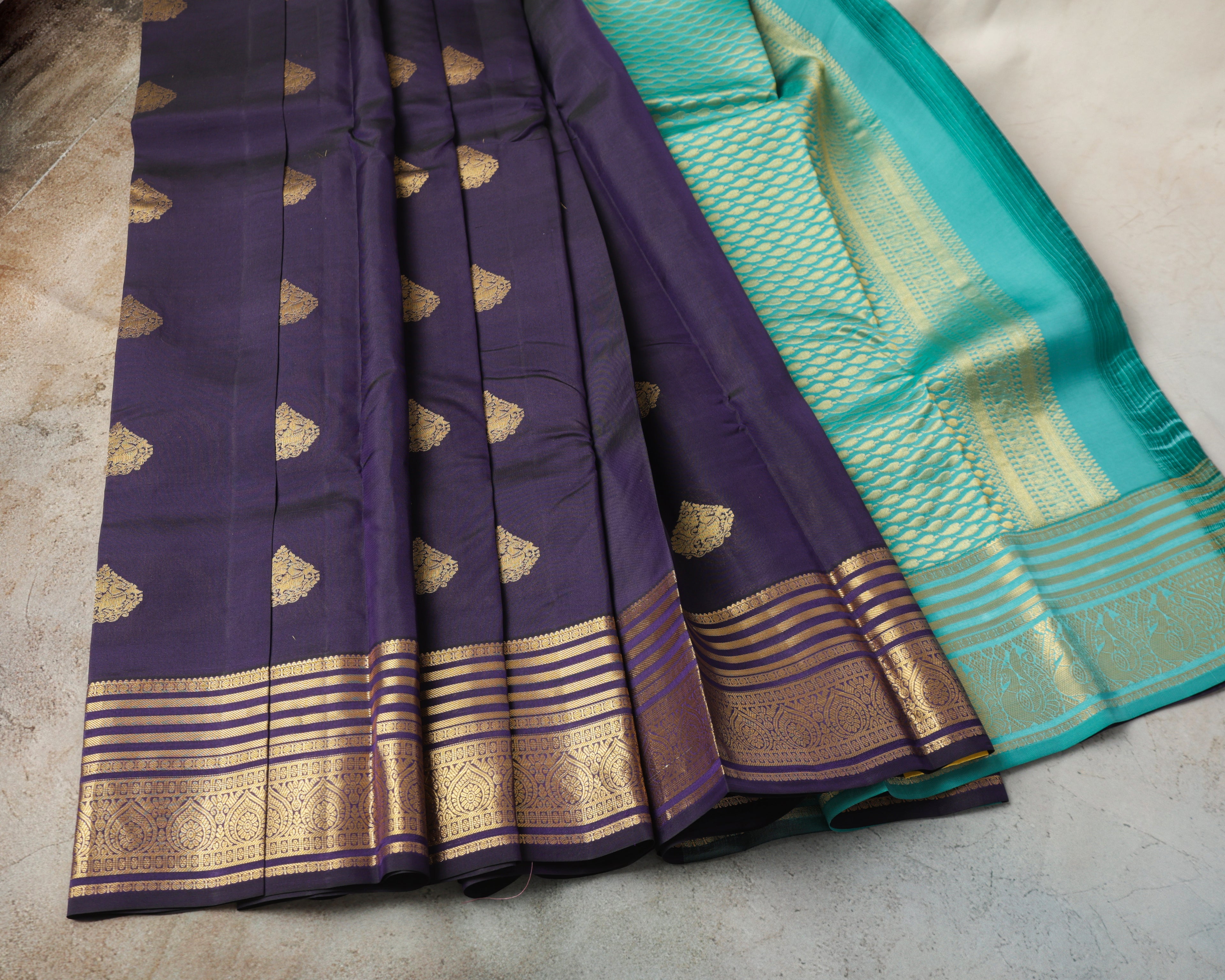 Kanchipuram Half Mix Silk Saree – Navy Blue with Contrast Pallu & Golden Zari