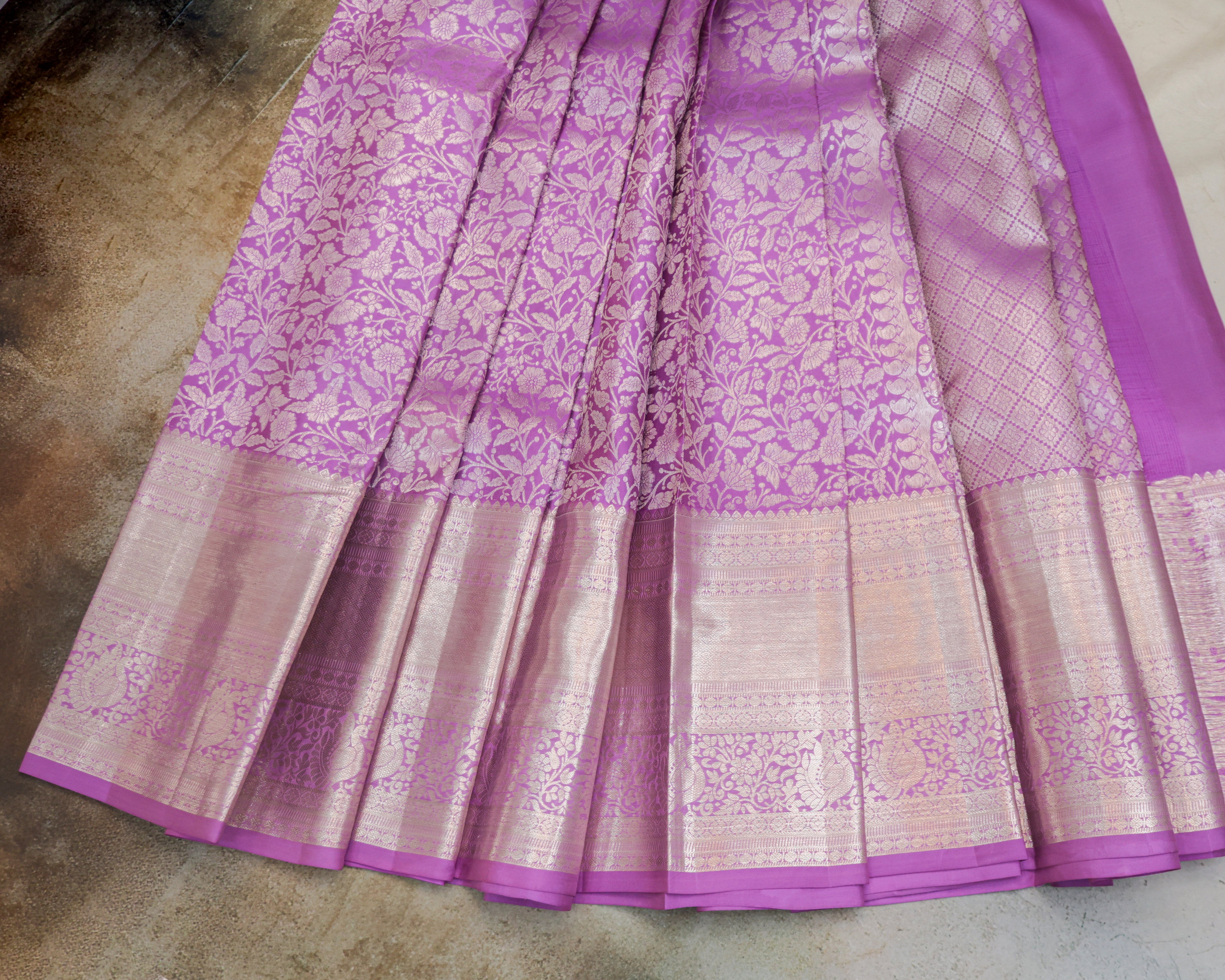 Pastel Onion Kanchipuram Pure Silk Saree with Silver Zari