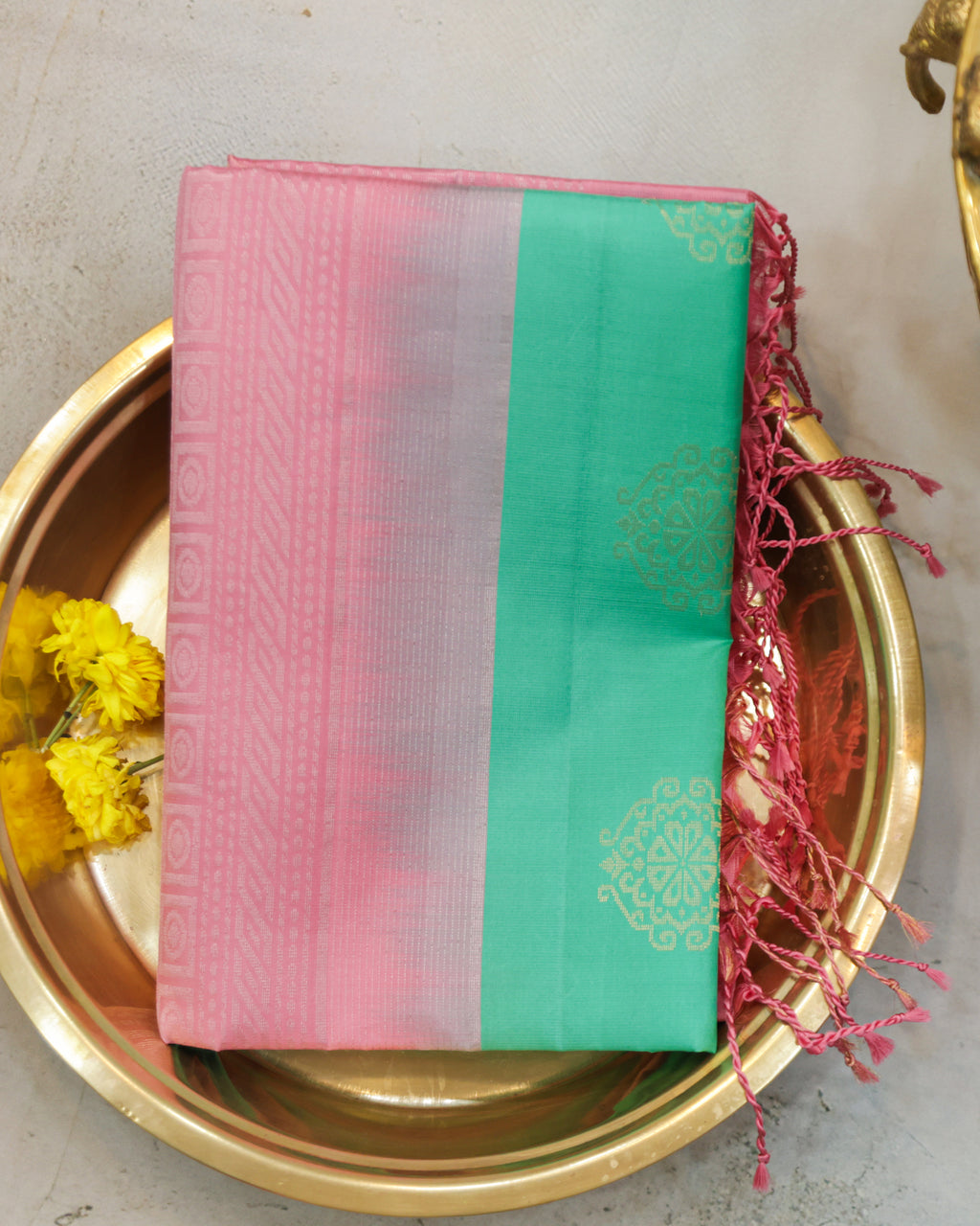 Kanchipuram Pastel Green & Pink Soft Silk Saree with Butta Border