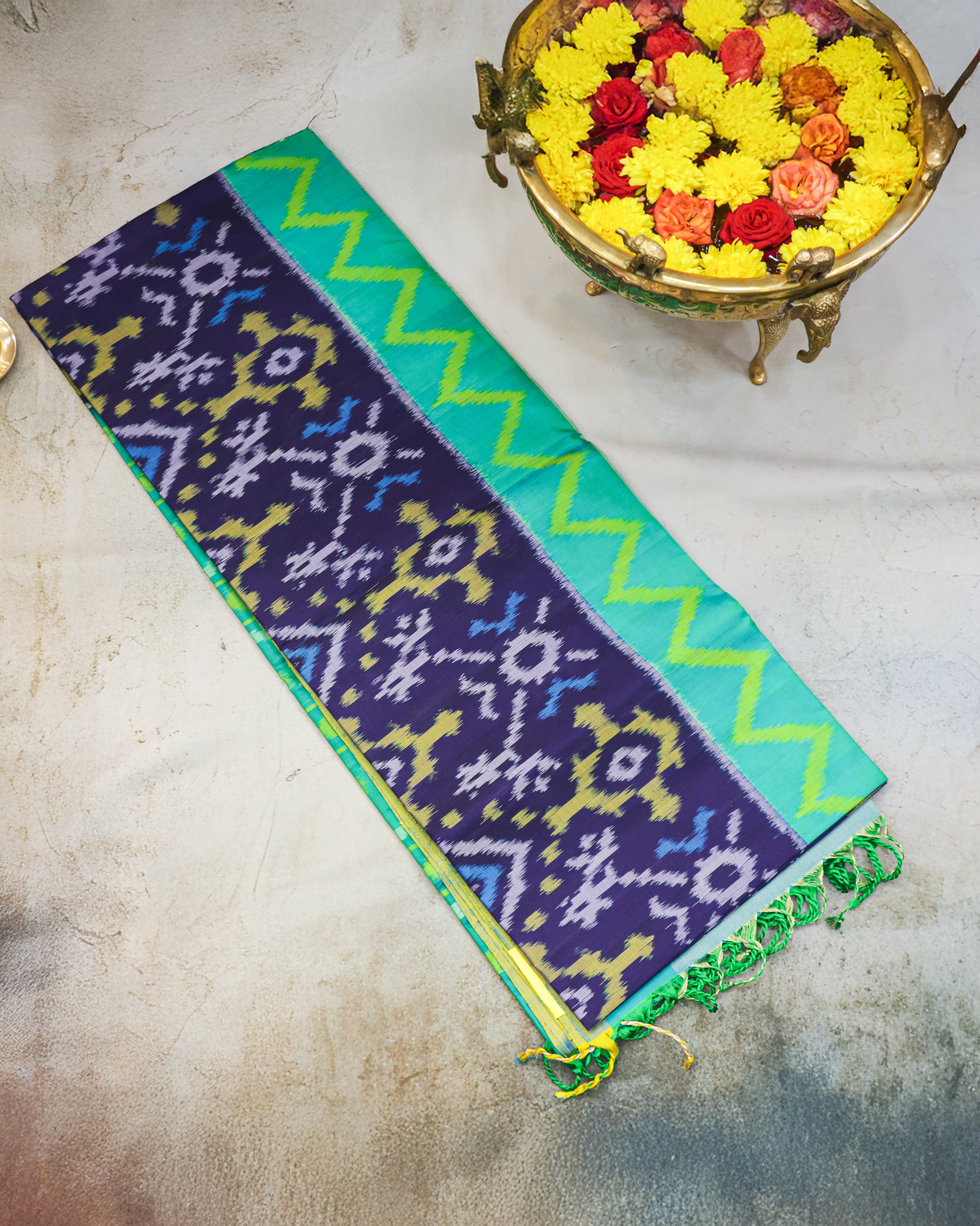 Pochampalli Pure Silk Waves Saree in Blue & Green