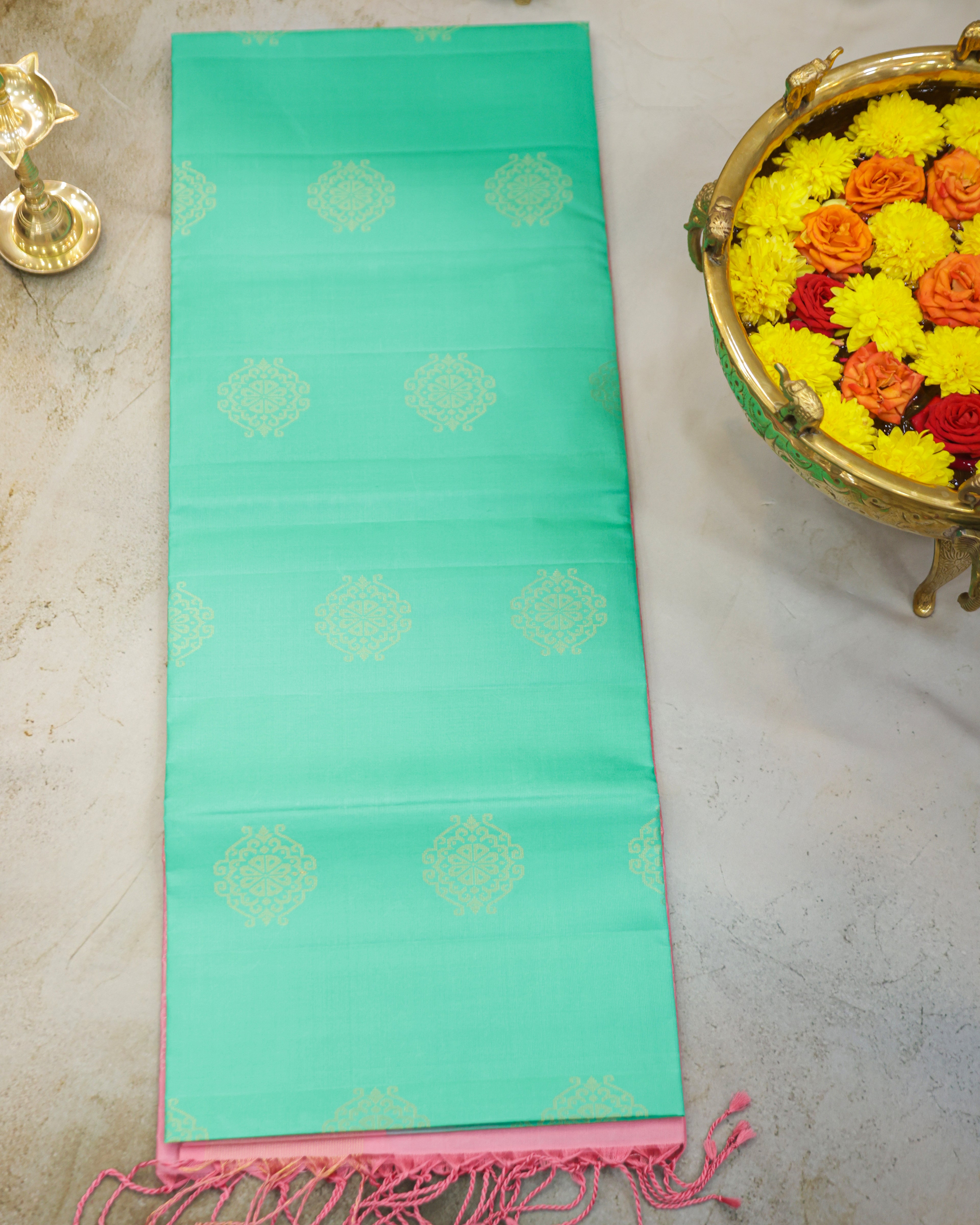 Kanchipuram Pastel Green & Pink Soft Silk Saree with Butta Border