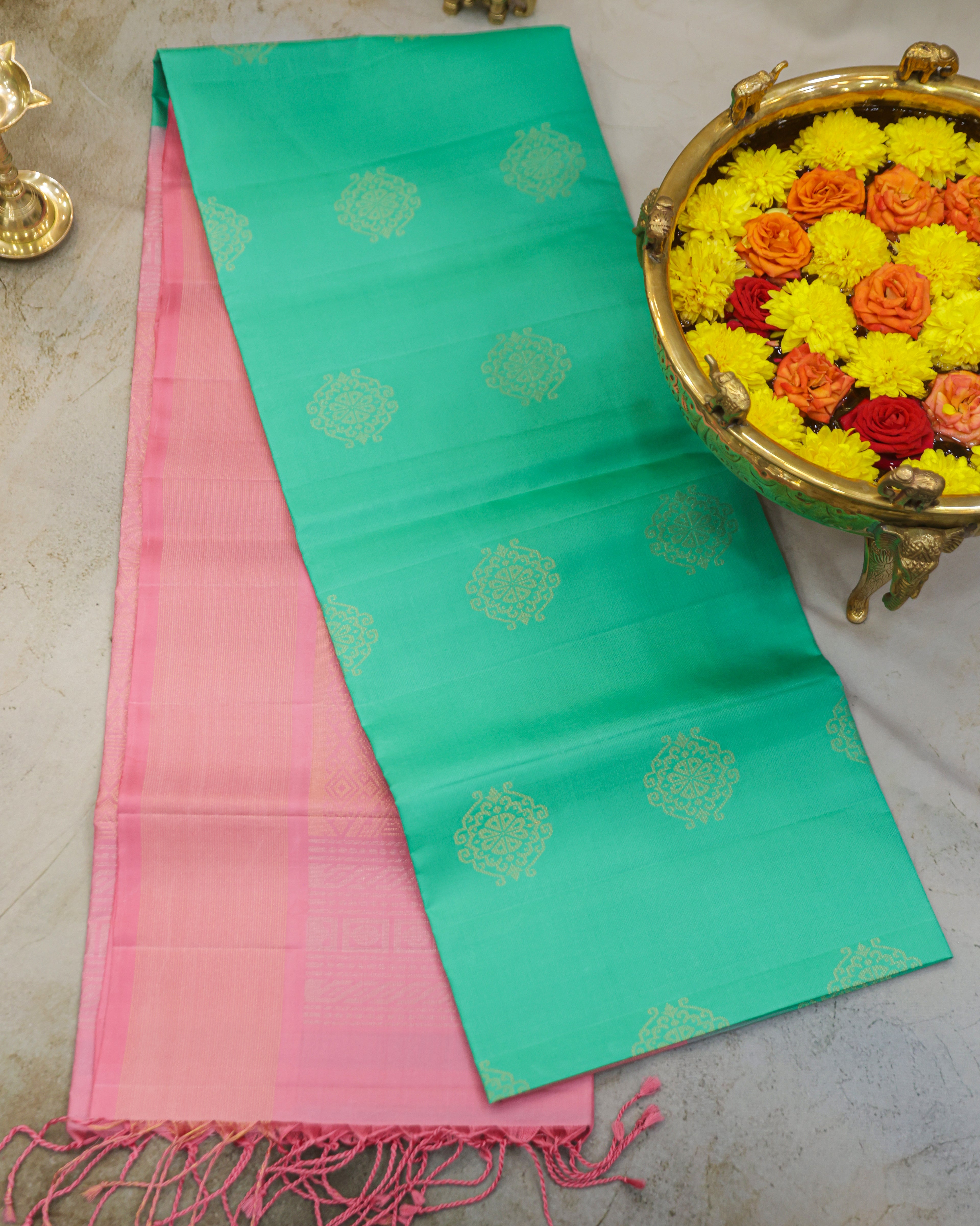Kanchipuram Pastel Green & Pink Soft Silk Saree with Butta Border
