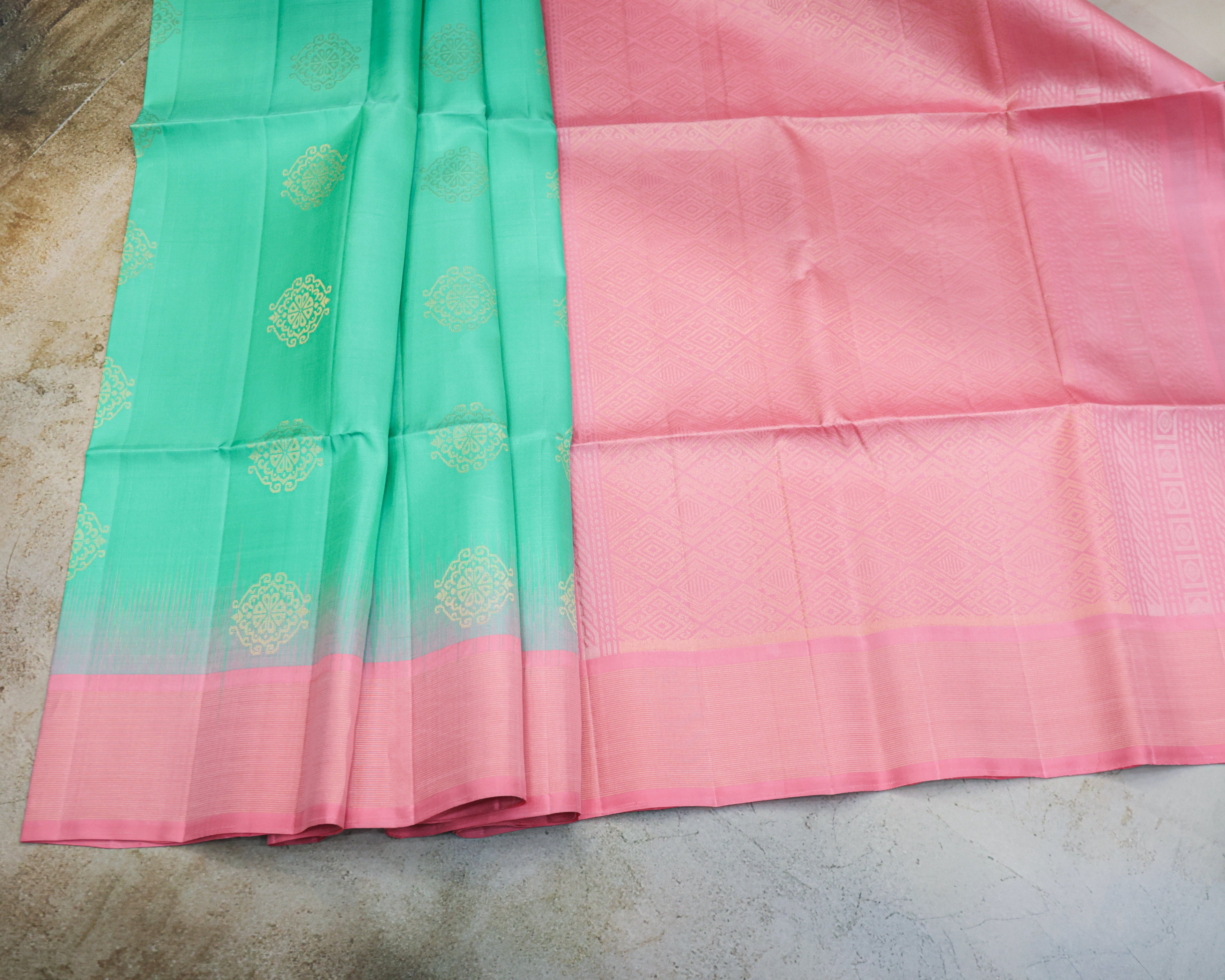 Kanchipuram Pastel Green & Pink Soft Silk Saree with Butta Border