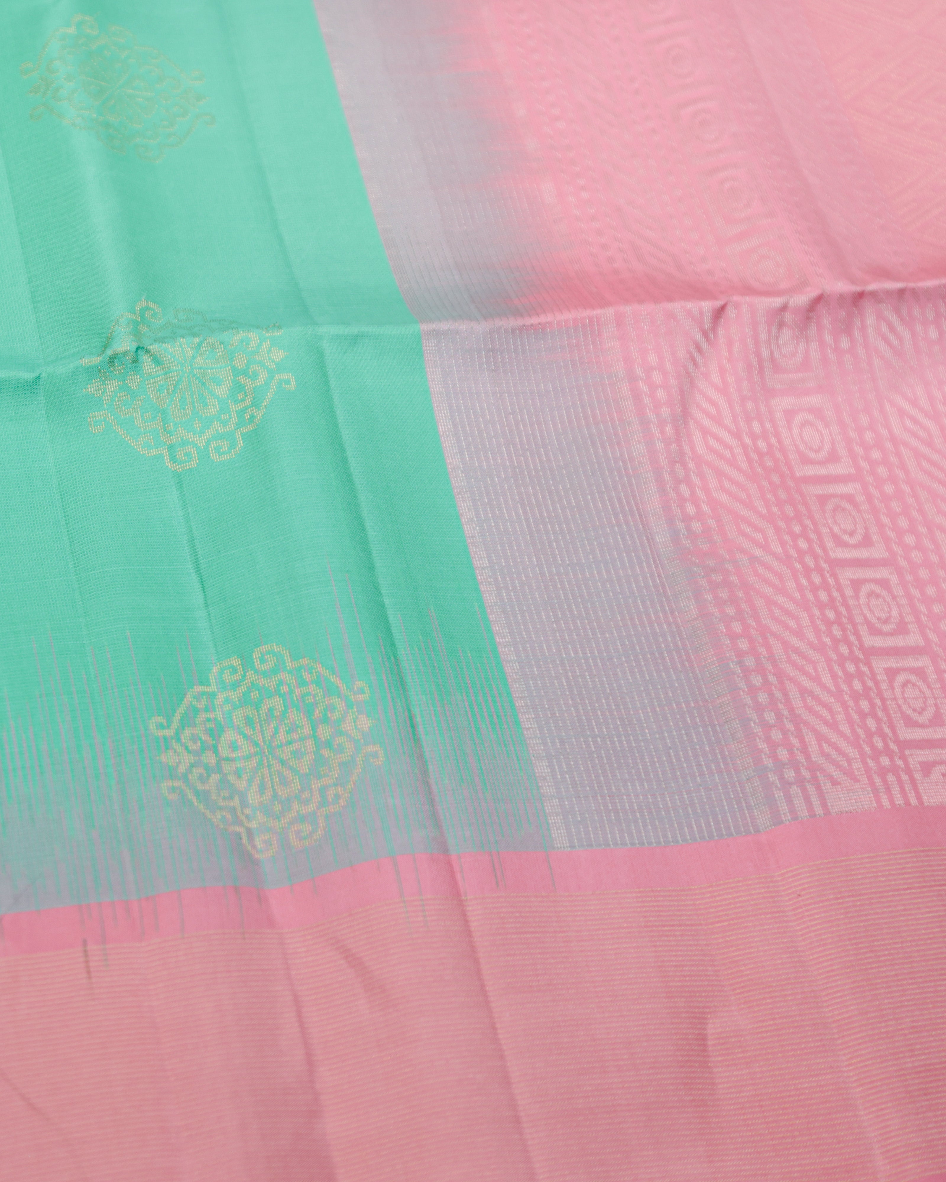 Kanchipuram Pastel Green & Pink Soft Silk Saree with Butta Border