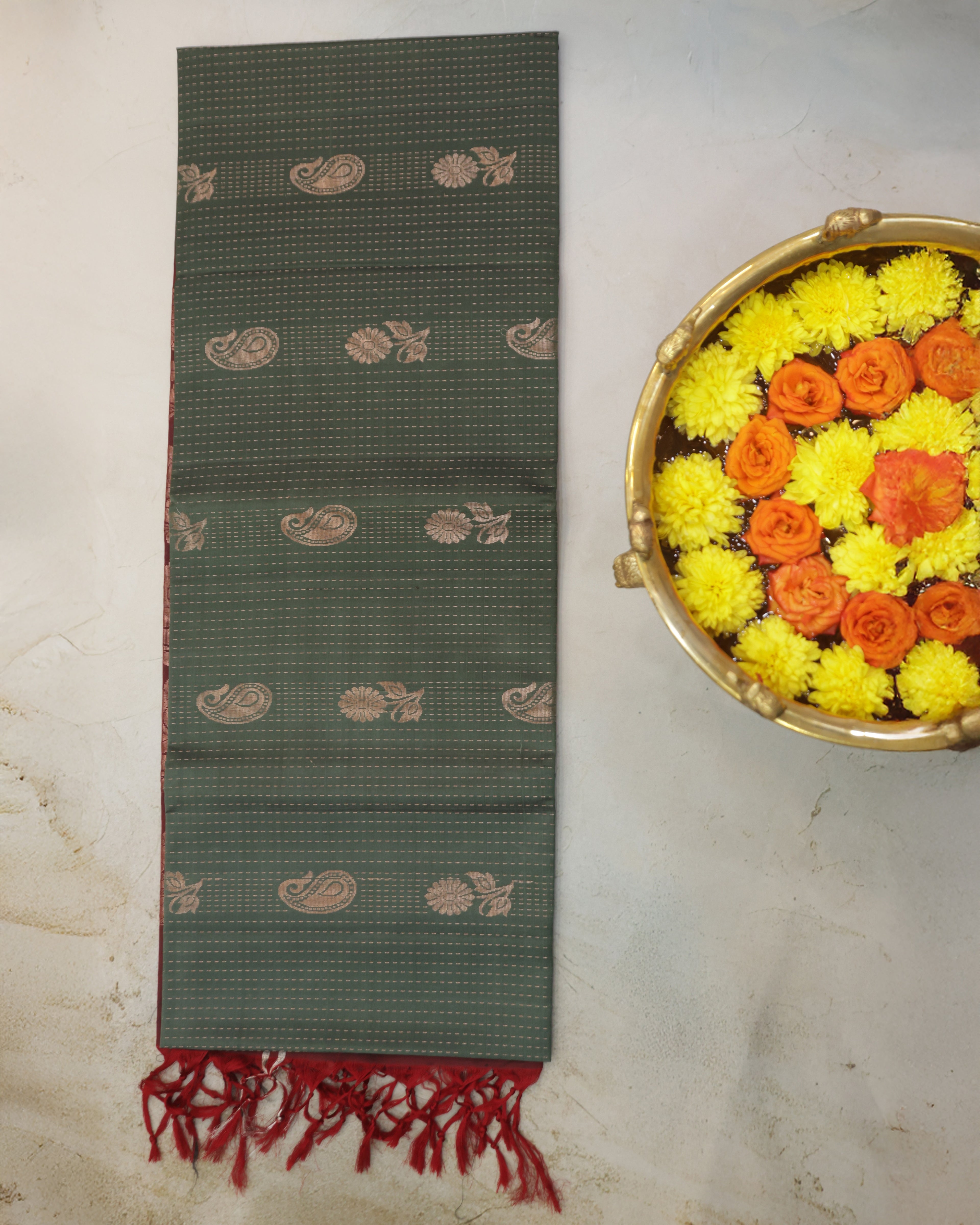 Kanchipuram Raindrop Golden Soft Silk Saree