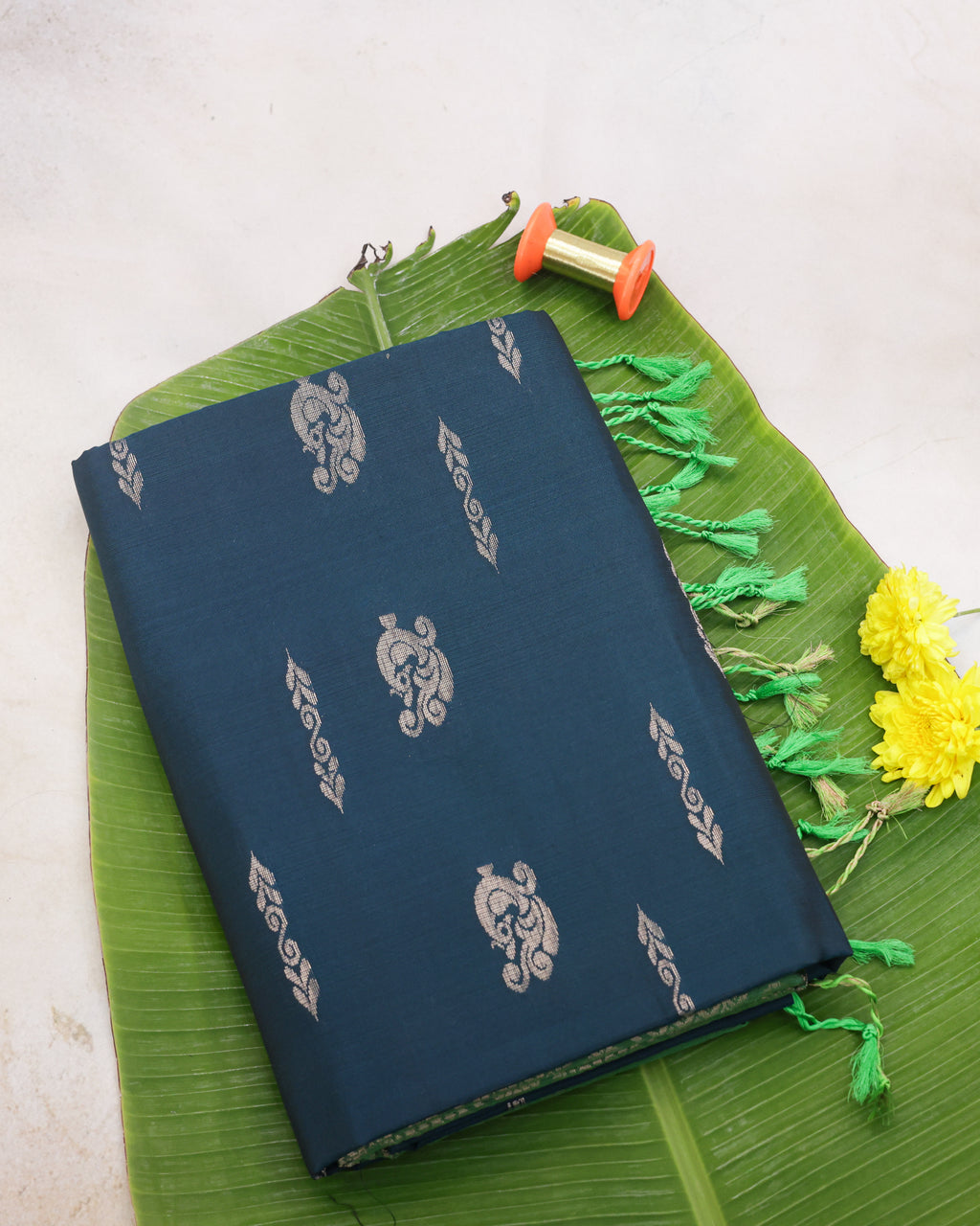 Kanchipuram Dual-Shade Butta Silk Saree