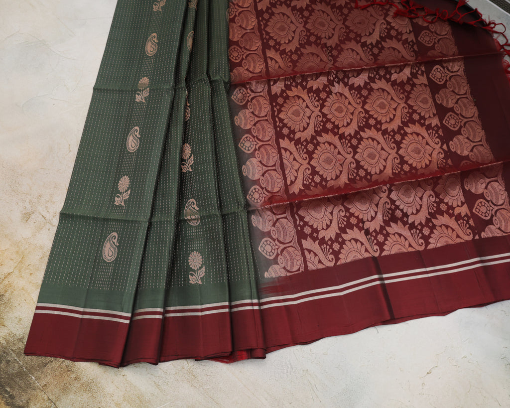Kanchipuram Raindrop Golden Soft Silk Saree