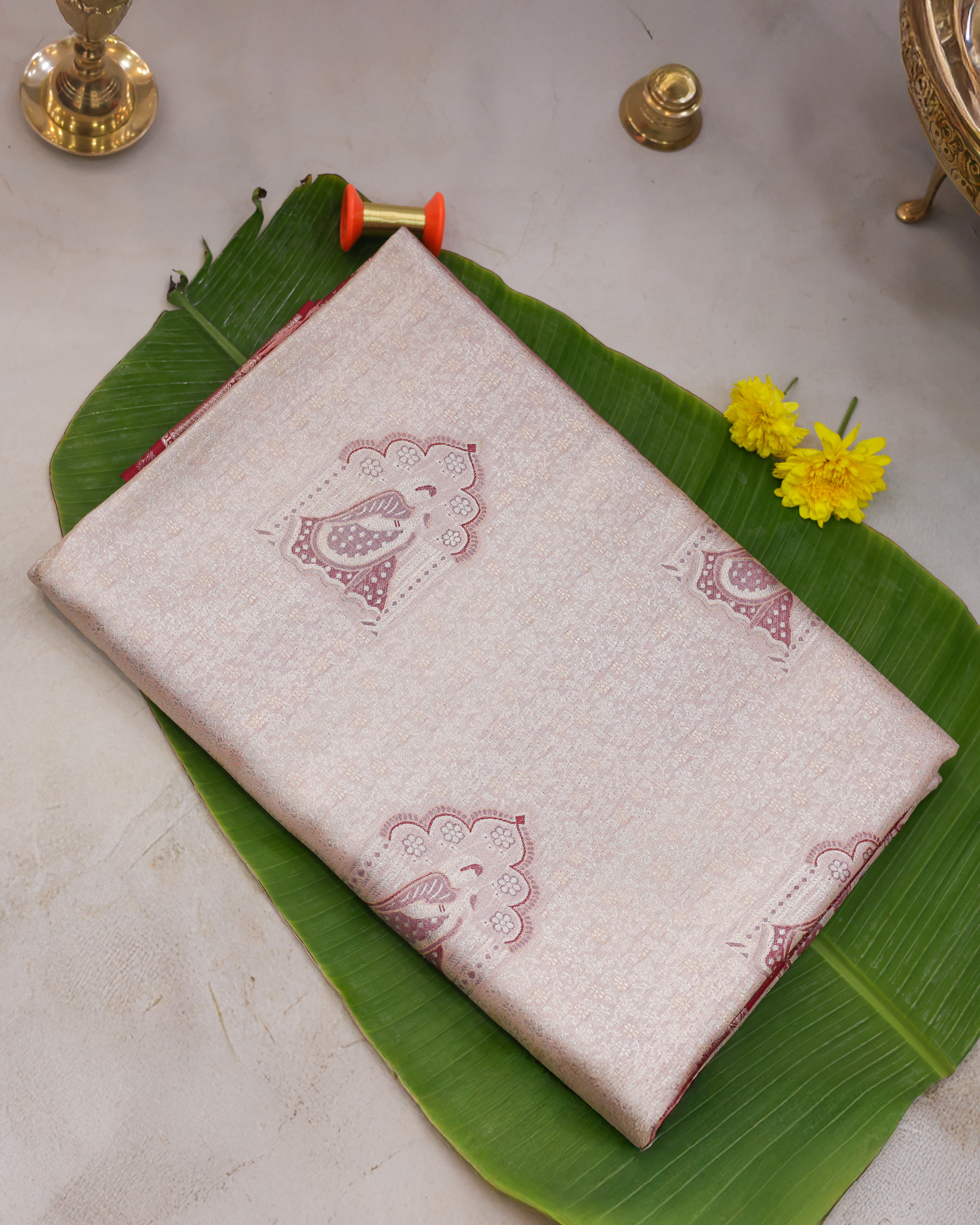 Kanchipuram Tissue Pallaikilo Pellikuthuru Saree – Pastel Sandalwood